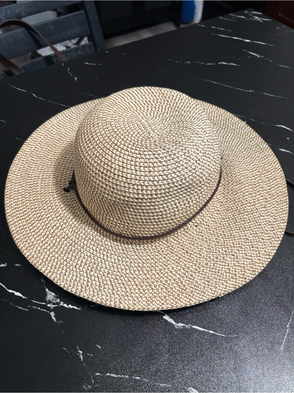 Classic Women's Wide-Brim Straw Sun Hat in Natural